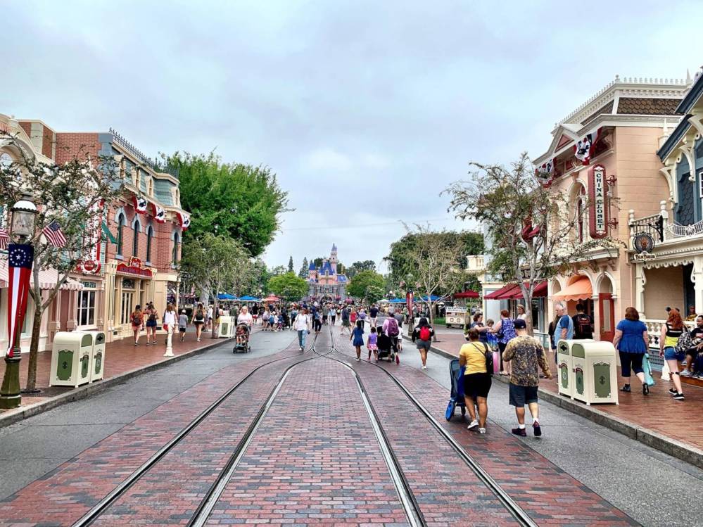 Disneyland Park Has Become A “Ghost Town”