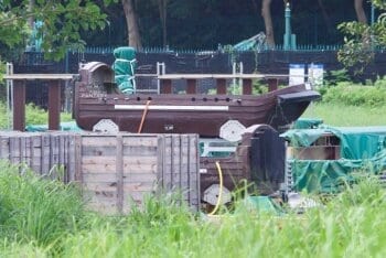 (Photos): Hong Kong Disneyland’s Frozen Ever After Ride Vehicles Spotted Backstage