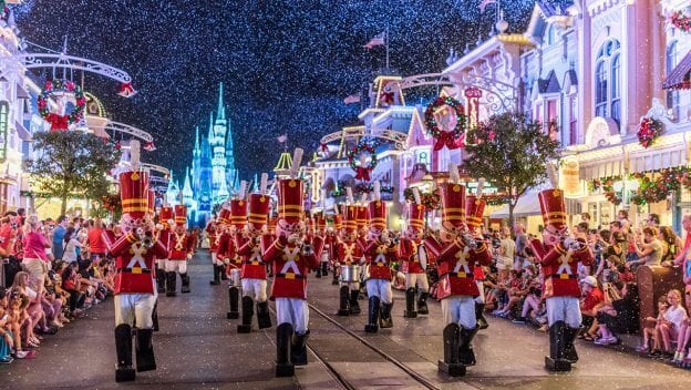 ‘Ultimate Disney Christmas Package’ Is Back At Walt Disney World For 2019!